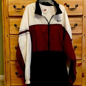 Nike men’s size Large windbreaker burgundy and blue
